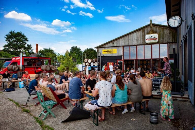 pizzas-foodtruck-bij-gruttepier-bier